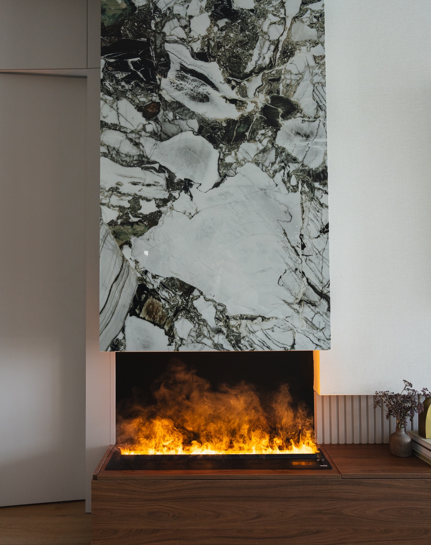 Veined marble living room hearth